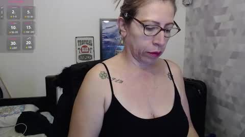 Snapshot of chayla_ruiz chatting on 09/22/25, 11:56 CHAYLA VICTORIA RUIZ online show from 09/22/25, 11:56