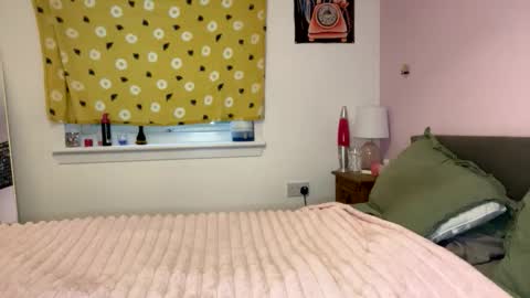 cheekykatx online show from 10/21/25, 05:02