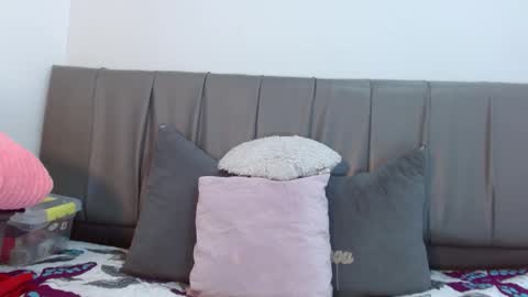 Snapshot of cheerlynn chatting on 12/28/24, 03:59 Cherlyn online show from 12/28/24, 03:59