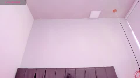 Snapshot of cheerlynn chatting on 09/15/25, 04:51 Cherlyn online show from 09/15/25, 04:51