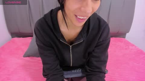 Snapshot of cheerlynn chatting on 09/29/25, 03:50 Cherlyn online show from 09/29/25, 03:50