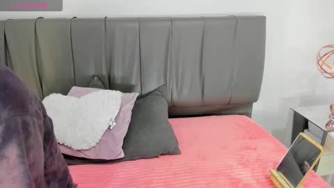 Snapshot of cheerlynn chatting on 10/13/25, 03:01 Cherlyn online show from 10/13/25, 03:01