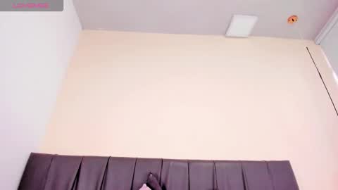 Snapshot of cheerlynn chatting on 11/20/25, 03:45 Cherlyn online show from 11/20/25, 03:45