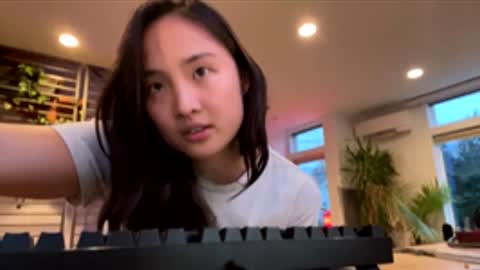 chellybear101 online show from 12/04/25, 12:20