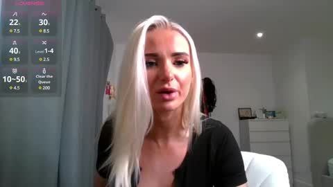 Snapshot of chelseablondeuk chatting on 12/21/24, 01:47 ChelseaBlonde online show from 12/21/24, 01:47