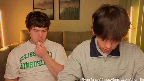 Snapshot of chem1ko chatting on 11/11/25, 05:51 LUCASRYANPVT IS OPEN online show from 11/11/25, 05:51