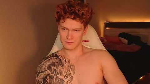 Snapshot of chem1ko chatting on 11/19/25, 04:12 LUCASRYANPVT IS OPEN online show from 11/19/25, 04:12