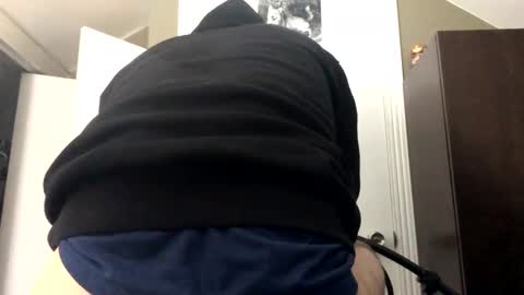 Snapshot of chenovich chatting on 02/13/25, 12:32 chenovich online show from 02/13/25, 12:32