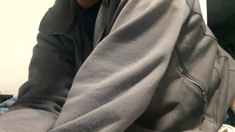 Snapshot of chenovich chatting on 11/03/25, 09:27 chenovich online show from 11/03/25, 09:27