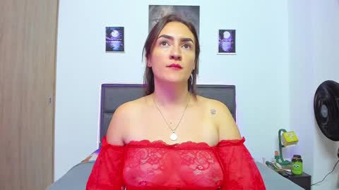 Snapshot of cherry_glam chatting on 12/05/24, 04:09 I.G   online show from 12/05/24, 04:09