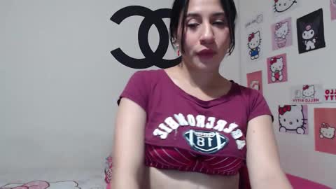 Snapshot of cherry_hc chatting on 02/03/25, 02:45 Nezumy Rey online show from 02/03/25, 02:45