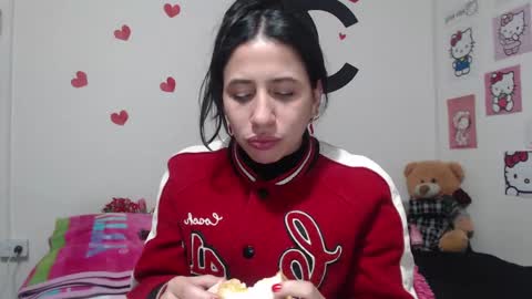 Snapshot of cherry_hc chatting on 02/15/25, 03:31 Nezumy Rey online show from 02/15/25, 03:31