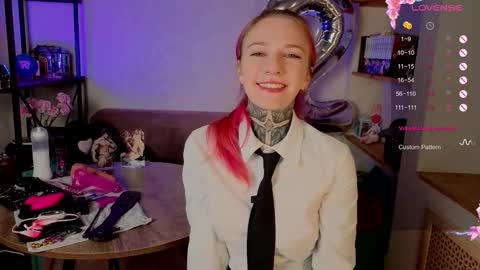 Snapshot of cherry_roxy chatting on 10/19/25, 09:15 Roxy online show from 10/19/25, 09:15