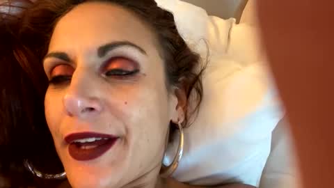 Snapshot of cherrydarlin5176 chatting on 10/13/25, 11:38 cherrydarlin5176 online show from 10/13/25, 11:38