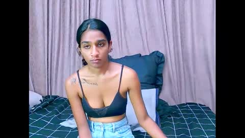 Snapshot of cherryindian4u69 chatting on 12/31/24, 05:11 leah online show from 12/31/24, 05:11
