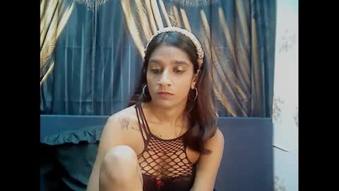 Snapshot of cherryindian4u69 chatting on 01/13/25, 07:43 leah online show from 01/13/25, 07:43