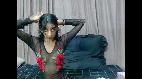 Snapshot of cherryindian4u69 chatting on 01/21/25, 11:13 leah online show from 01/21/25, 11:13