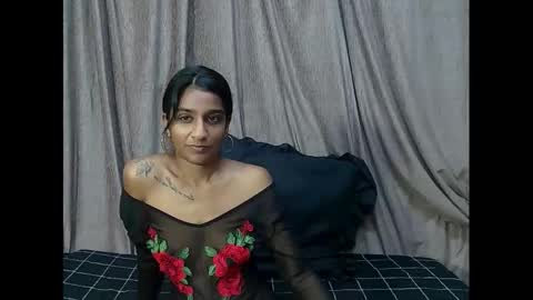Snapshot of cherryindian4u69 chatting on 01/31/25, 04:58 leah online show from 01/31/25, 04:58