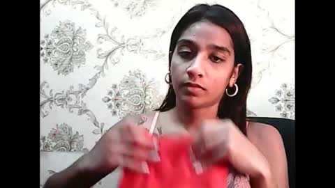 Snapshot of cherryindian4u69 chatting on 02/12/25, 05:37 leah online show from 02/12/25, 05:37