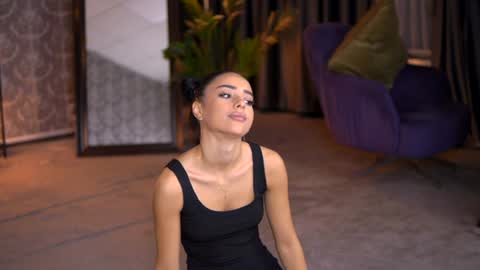 Snapshot of cherryselena chatting on 02/01/25, 07:44 Selena online show from 02/01/25, 07:44