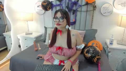 Valery  online show from 10/31/25, 11:44