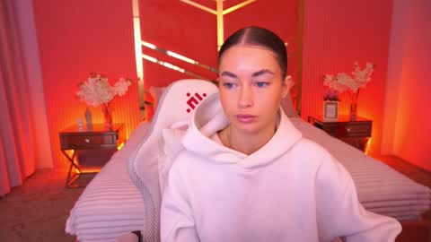 Snapshot of cherryylulu chatting on 10/21/25, 07:31 cherryylulu online show from 10/21/25, 07:31