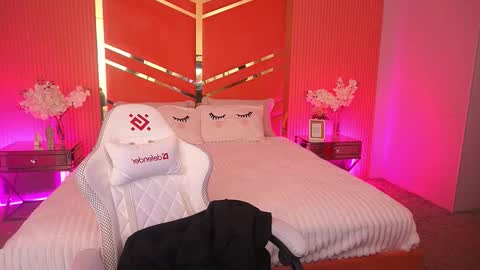 Snapshot of cherryylulu chatting on 11/06/25, 08:26 cherryylulu online show from 11/06/25, 08:26