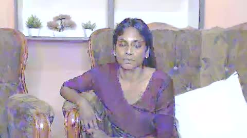 Snapshot of chev619 chatting on 10/02/25, 04:47 Chev online show from 10/02/25, 04:47