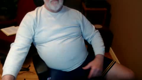 Snapshot of chgodad chatting on 01/05/25, 09:36 chgodad online show from 01/05/25, 09:36