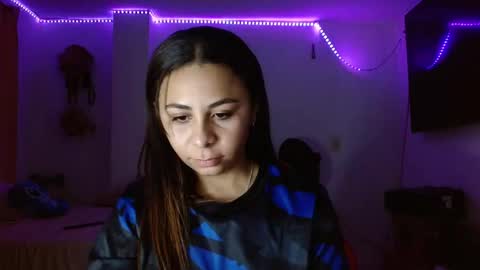 Snapshot of chiara_20 chatting on 09/28/25, 02:39 Airam online show from 09/28/25, 02:39