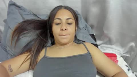 Snapshot of chiara_20 chatting on 10/15/25, 03:17 Airam online show from 10/15/25, 03:17