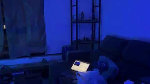 Snapshot of chic666 chatting on 09/28/25, 03:23 chic666 online show from 09/28/25, 03:23