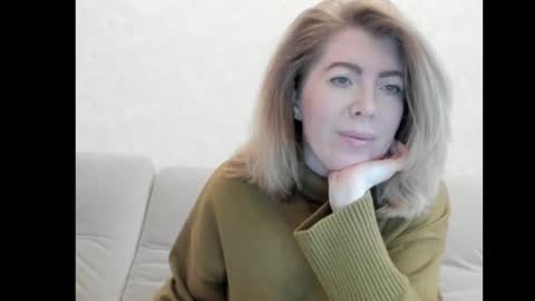 Snapshot of chicafortuna chatting on 03/05/25, 02:03 NBFG online show from 03/05/25, 02:03