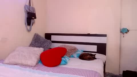  Valentina  online show from 11/24/25, 09:14