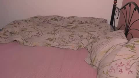 lalaland online show from 10/10/25, 04:28