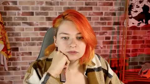 Snapshot of chillsnail_bro chatting on 10/29/25, 05:10 Bella online show from 10/29/25, 05:10