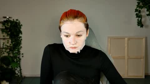 Snapshot of chillsnail_bro chatting on 11/07/25, 05:51 Bella online show from 11/07/25, 05:51