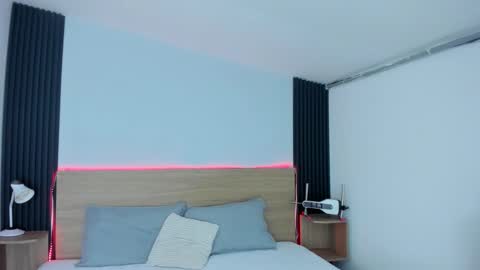 Chiqui online show from 11/19/25, 07:14