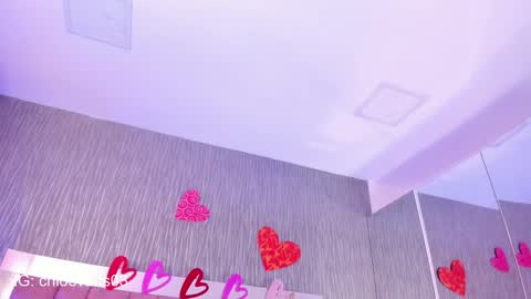 Snapshot of chloe__evans_ chatting on 09/28/25, 11:37 Chloe online show from 09/28/25, 11:37
