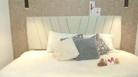 Abby 19 years online show from 01/10/25, 09:20