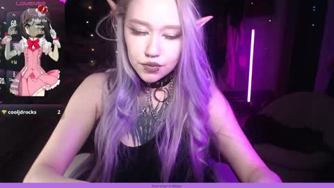 Snapshot of chloe_crystall_killer chatting on 12/05/24, 08:44 chloe_crystall_killer online show from 12/05/24, 08:44