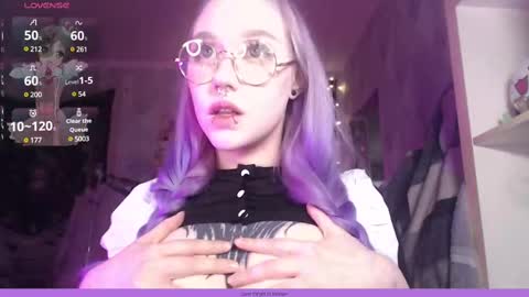 Snapshot of chloe_crystall_killer chatting on 02/12/25, 07:23 chloe_crystall_killer online show from 02/12/25, 07:23