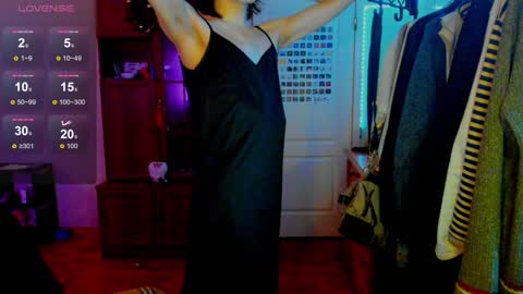 Snapshot of chloe_lorelai chatting on 01/03/25, 11:46 Chloe-Lorelei online show from 01/03/25, 11:46