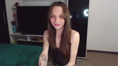 Chloe online show from 01/31/25, 10:10