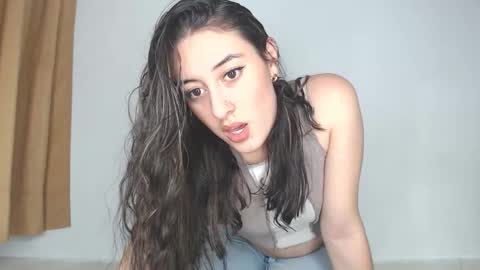 Chloe  online show from 10/04/25, 09:57