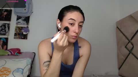 Chloe  online show from 10/29/25, 09:16