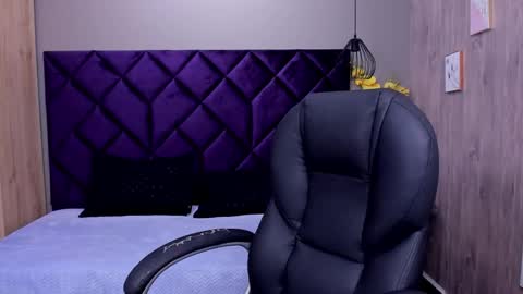 chloecampbell03 online show from 10/26/25, 03:29