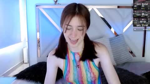 Snapshot of chloejohnsoon chatting on 09/20/25, 02:29 Chloe online show from 09/20/25, 02:29