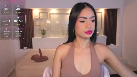 Chloe Moon online show from 10/09/25, 11:52