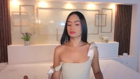 Chloe Moon online show from 10/23/25, 11:53